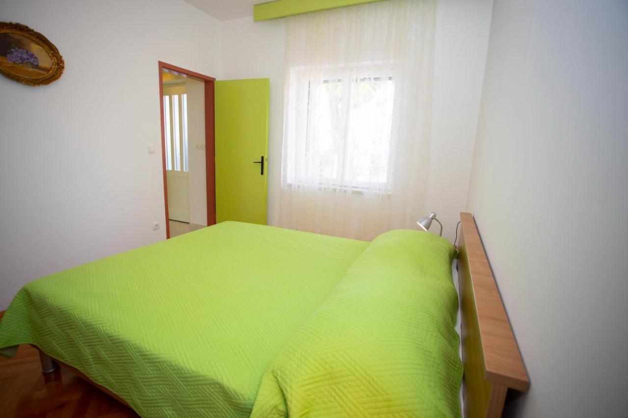 Apartment Nola Podgora Bagian luar foto