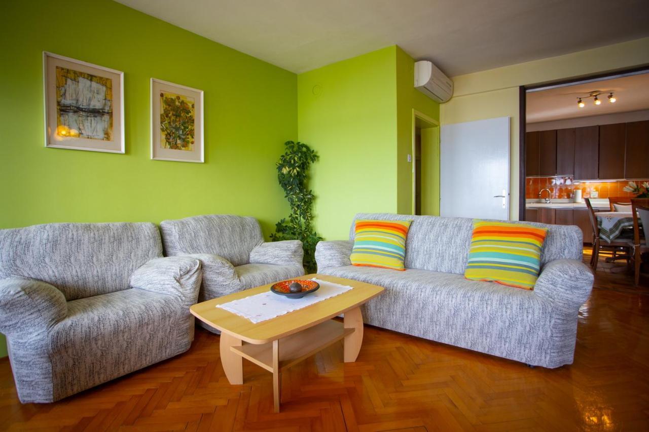 Apartment Nola Podgora Bagian luar foto