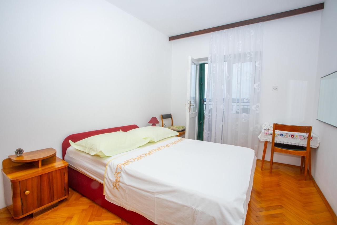 Apartment Nola Podgora Bagian luar foto