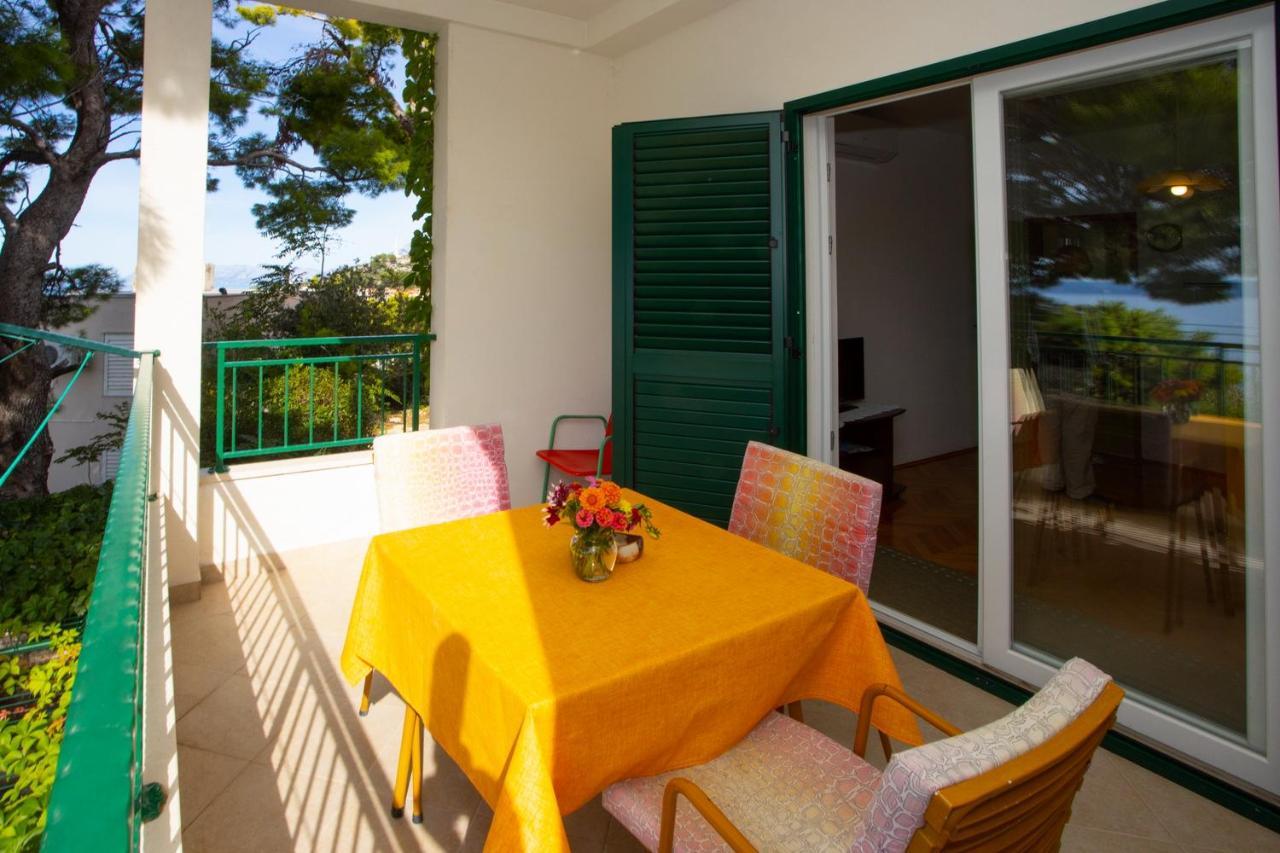 Apartment Nola Podgora Bagian luar foto
