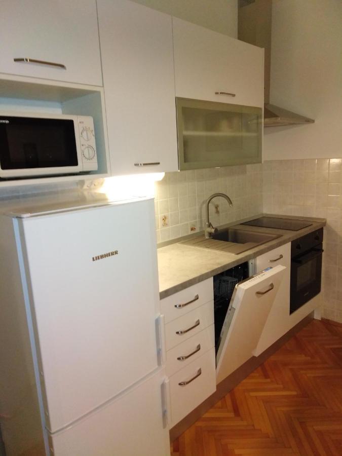 Apartment Nola Podgora Bagian luar foto