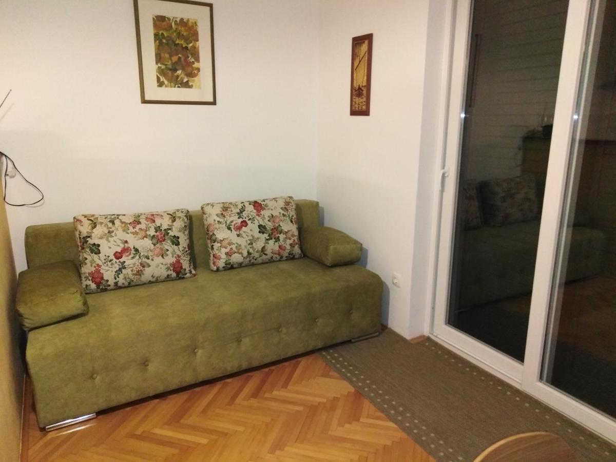 Apartment Nola Podgora Bagian luar foto