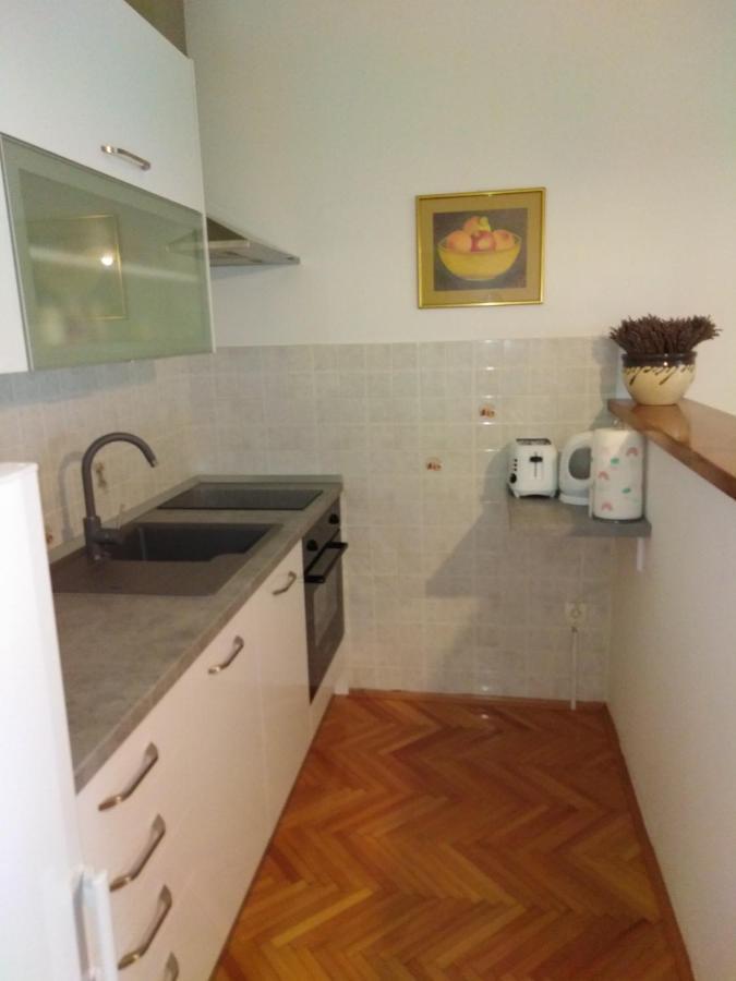 Apartment Nola Podgora Bagian luar foto