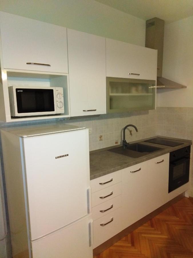 Apartment Nola Podgora Bagian luar foto