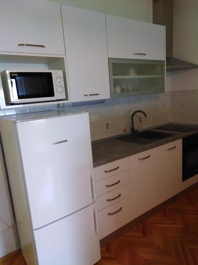 Apartment Nola Podgora Bagian luar foto