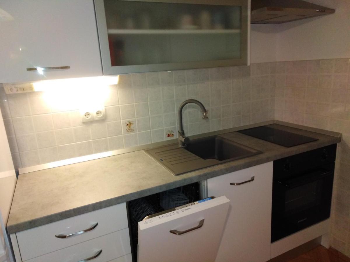 Apartment Nola Podgora Bagian luar foto