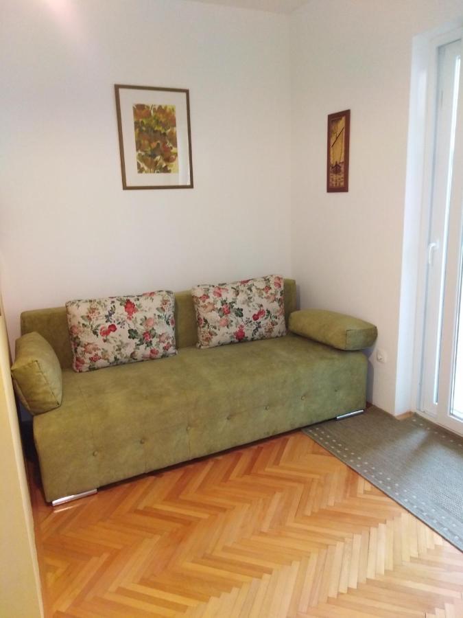 Apartment Nola Podgora Bagian luar foto